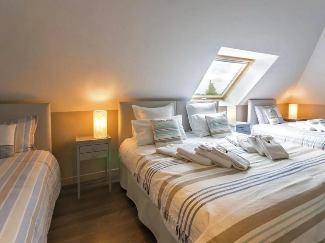 Au Pre Carre Hotel Plumergat Gæstehus